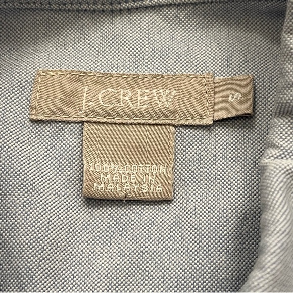 J Crew Shirt Womens Small Blue Chambray Pocket Button Up Outdoors Casual Ladies - Picture 3 of 7
